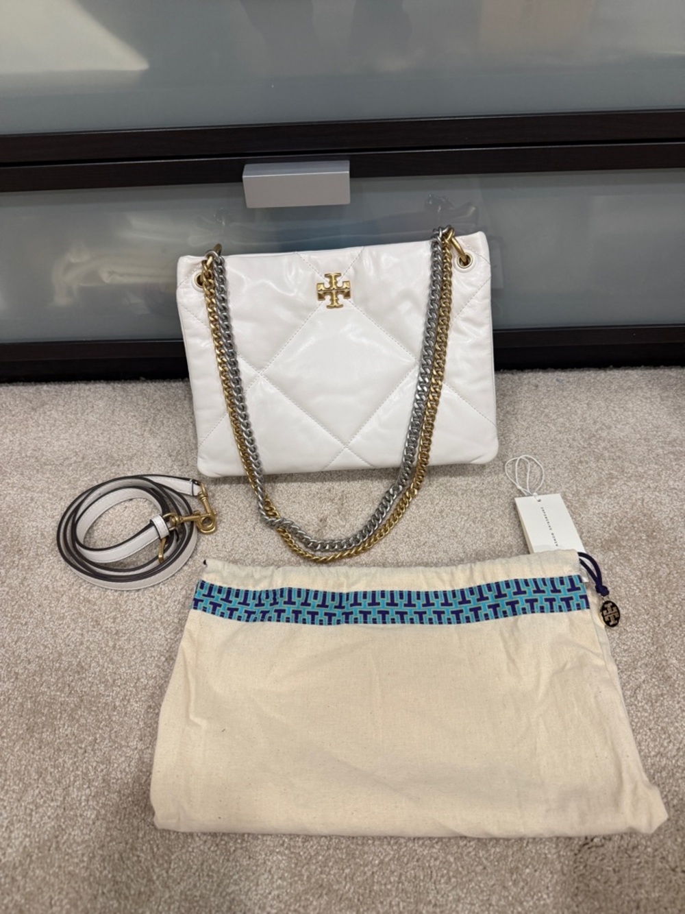 Tory Burch Small Kira Diamond Quilted Leather Shoulder Crossbody Bag in Blanc - Picture 2 of 9